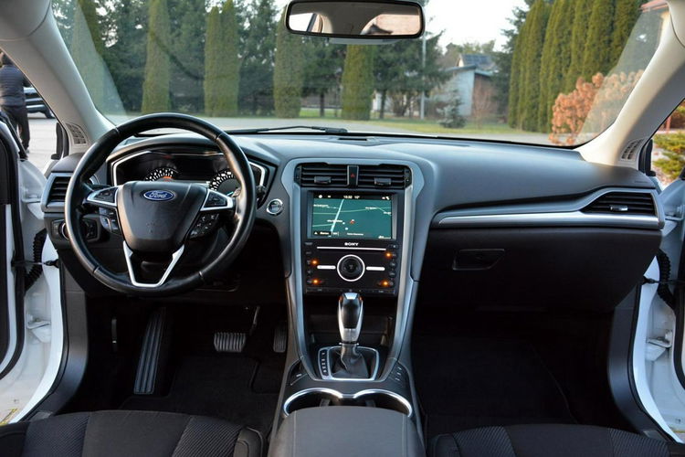 Ford Mondeo Titanium Navi SONY ParkAssist Parktronic Lane Assist Keyless Go Alu17" zdjęcie 25