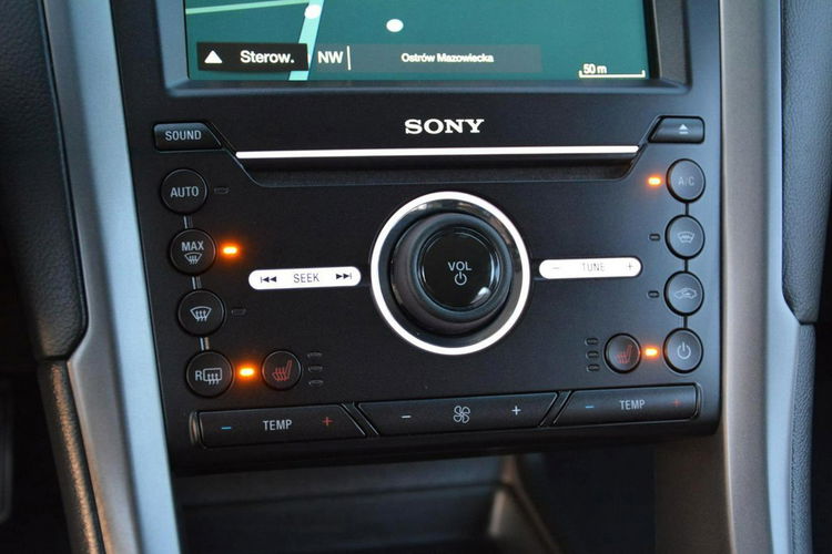 Ford Mondeo Titanium Navi SONY ParkAssist Parktronic Lane Assist Keyless Go Alu17" zdjęcie 28