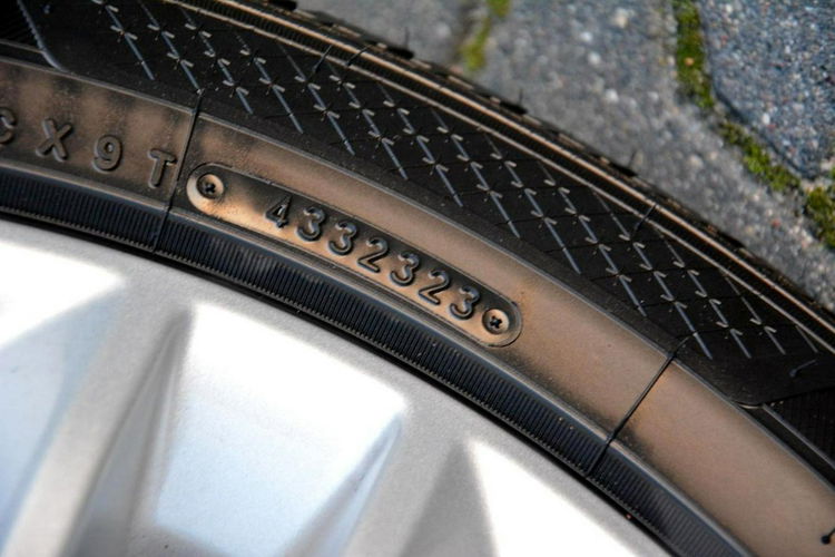 Ford Mondeo Titanium Navi SONY ParkAssist Parktronic Lane Assist Keyless Go Alu17" zdjęcie 32