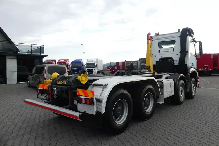 Mercedes AROCS 3251 8x4 / HAKOWIEC PALFINGER / EURO 6 / MANUAL / zdjęcie 9
