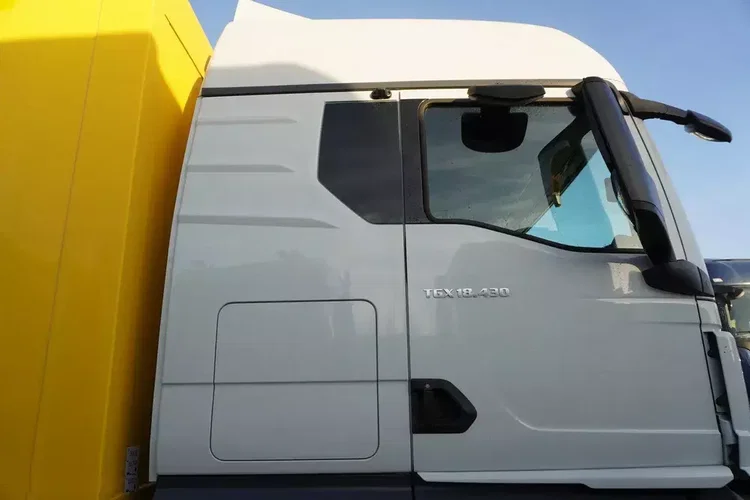 MAN TGX 18.430 4x2 E6 / Kontener KEREX Doppelstock 19 EPAL / Kab. sypialna / 2021 zdjęcie 10