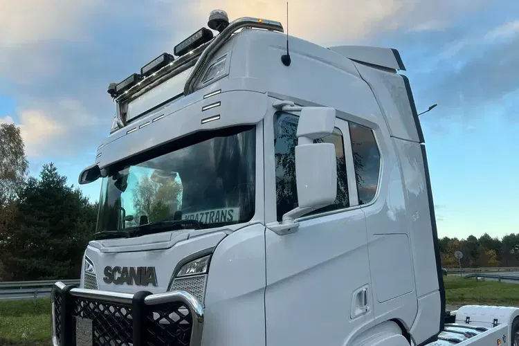 Scania R650 z Niemiec bez EGR tylko SCR pełne wyposażenie FULL AIR V8 zdjęcie 19