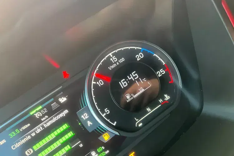 Scania R650 z Niemiec bez EGR tylko SCR pełne wyposażenie FULL AIR V8 zdjęcie 36