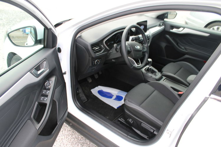 Ford Focus Trend Edition FullLed Gwarancja F-vat 120HP zdjęcie 15