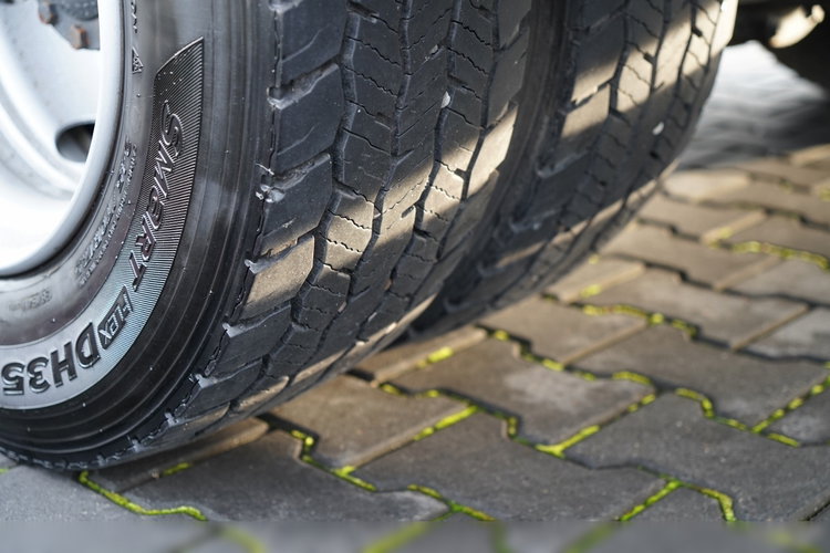 Renault D 240 / 4x2 / KONTENER / 7.7 M / WINDA DHOLLANDIA / EURO 6 zdjęcie 18