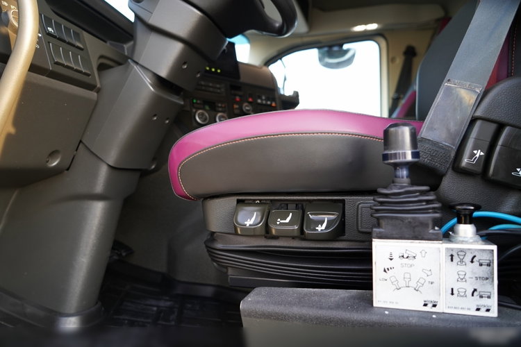 Volvo FMX 460 / 8x4 / WYWROTKA TYLNOZSYPOWA / MEILLER KIPPER  / EURO 6 /  zdjęcie 27