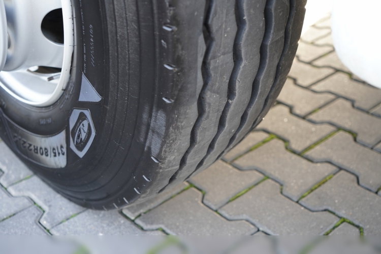 MAN DAF CF 85.410 / 8x4 / WYWROTKA TYLNOZSYPOWA  / HYDROKLAPA  / OPONY 100% / UAL / EURO 6  zdjęcie 22