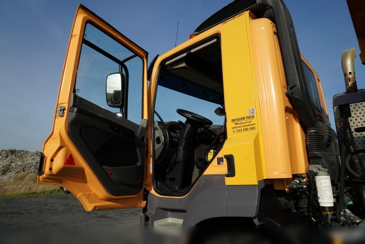 MAN DAF CF 85.410 / 8x4 / WYWROTKA TYLNOZSYPOWA  / HYDROKLAPA  / OPONY 100% / UAL / EURO 6  zdjęcie 28