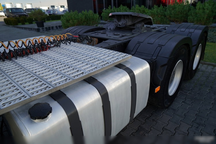 Volvo FH 16 / 660 / 6x4 / DMC: 180.000 KG / RETARDER / EURO 6 / KLIMA POSTOJOWA zdjęcie 13