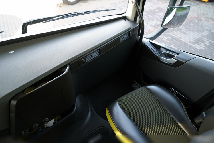 Volvo FH 16 / 660 / 6x4 / DMC: 180.000 KG / RETARDER / EURO 6 / KLIMA POSTOJOWA zdjęcie 40