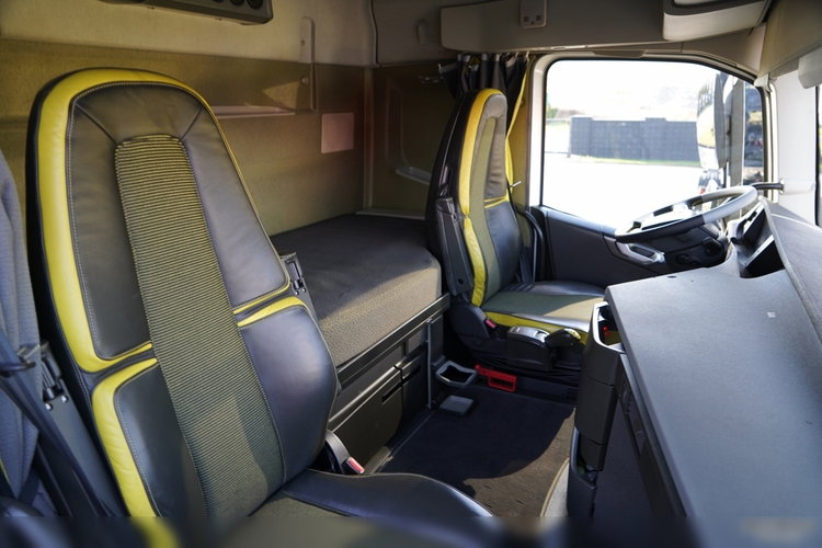 Volvo FH 16 / 660 / 6x4 / DMC: 180.000 KG / RETARDER / EURO 6 / KLIMA POSTOJOWA zdjęcie 44