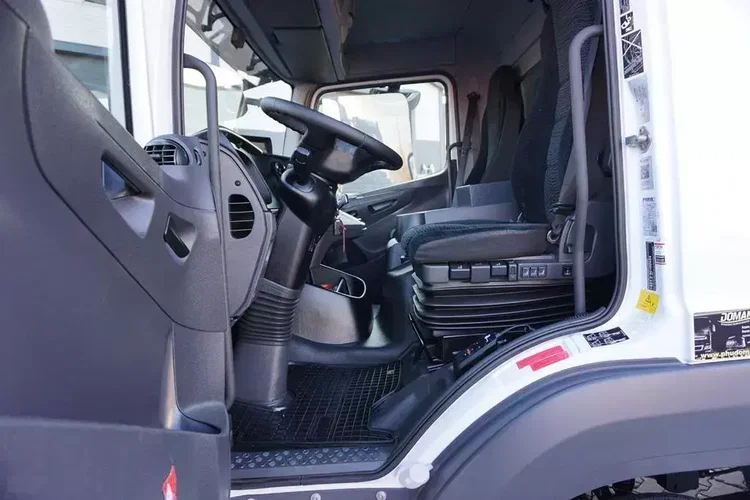 Mercedes ATEGO / 1223 / ACC / EURO 6 / CHŁODNIA + WINDA / MULTITEMPERATURA zdjęcie 24