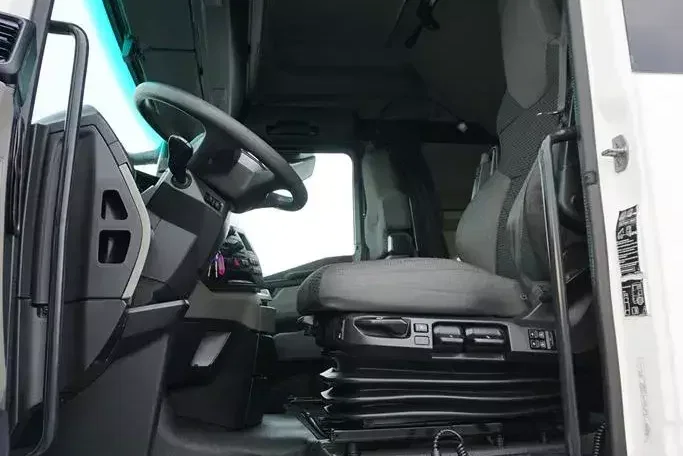 MAN TGX / 18.470 / E 6 / GM / ZESTAW PRZEJAZDOWY 120 M3 / ŁAD. 14 815 KG / RETARDER zdjęcie 7