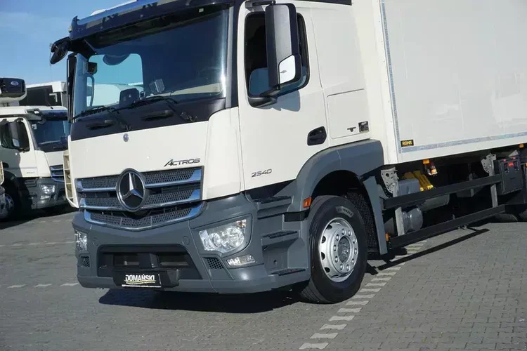 Mercedes ACTROS / 2540 / ACC / E 6 / ZESTAW PRZEJAZDOWY / CHŁODNIA + WINDA / 38 PALET zdjęcie 21