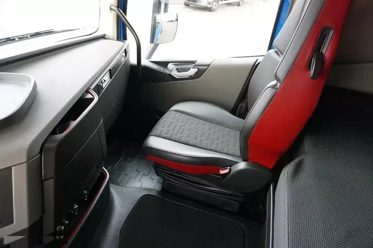 Volvo FH / 500 / E 6 / ACC / 6 X 4 / I - COOL / OŚ PODNOSZONA zdjęcie 27