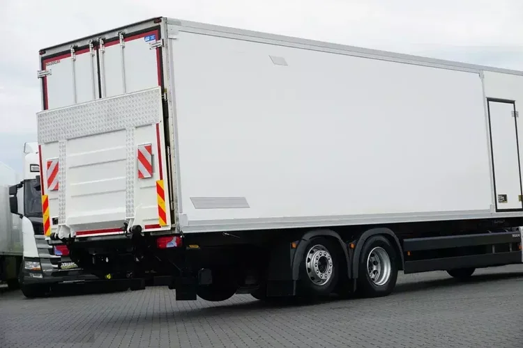 MAN TGS / 26.360 / EURO 6 / CHŁODNIA + WINDA / 23 PALETY zdjęcie 36