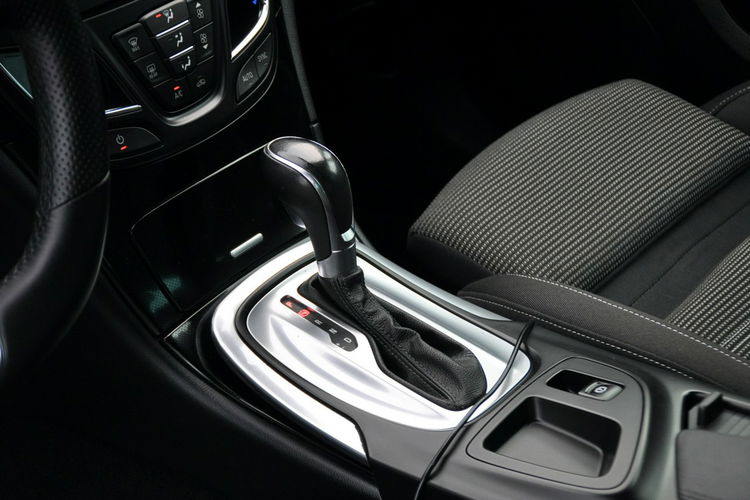 Opel Insignia 2.0CDTI(163KM) Lift Xenon Led Navi Kamera Virtual Welur F1 Alu19"ASO zdjęcie 35