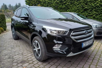 Ford Kuga zadbany, niewielki przebieg