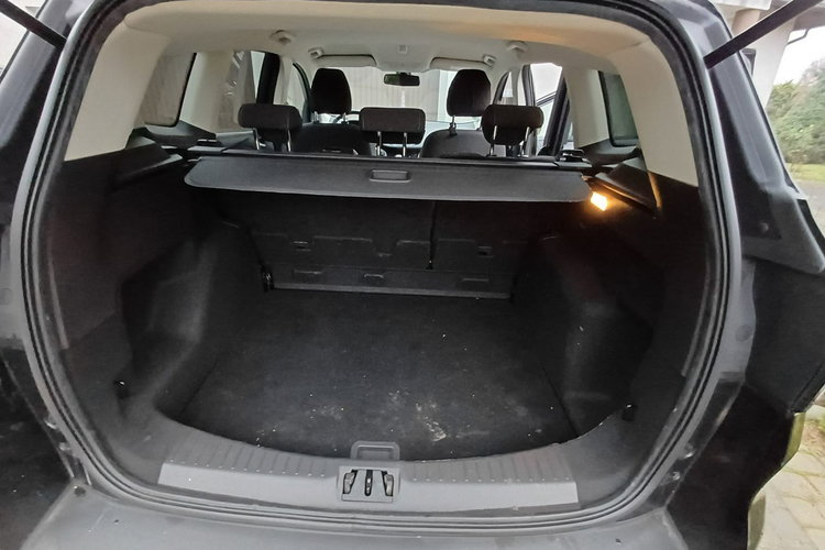 Ford Kuga zadbany, niewielki przebieg zdjęcie 18