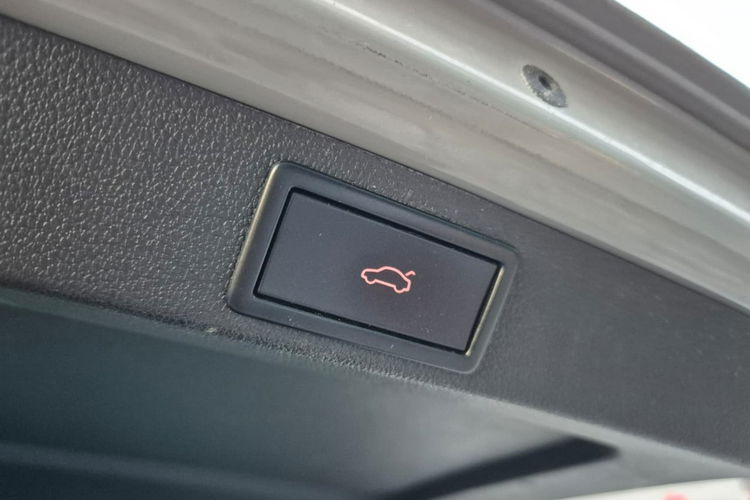 Octavia Skoda Octavia 2.0 TDI RS DSG / NOWY SERWIS zdjęcie 21