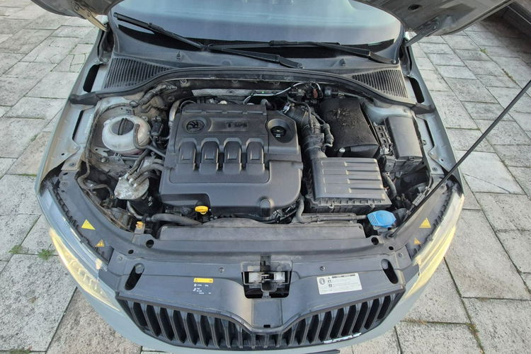 Octavia Skoda Octavia 2.0 TDI RS DSG / NOWY SERWIS zdjęcie 37