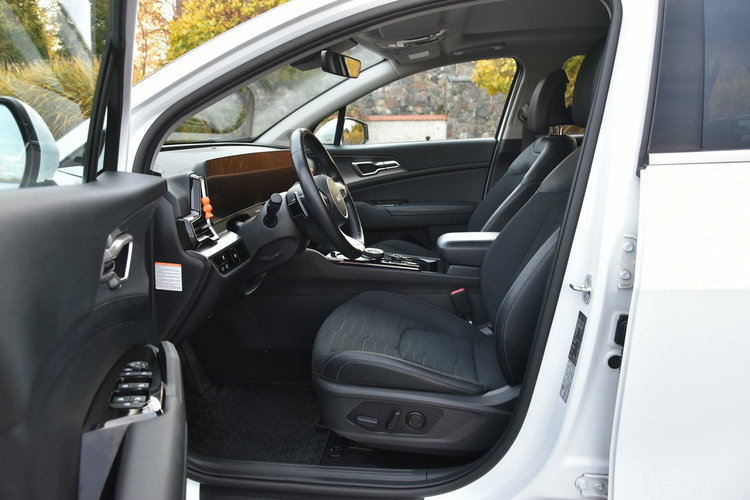 Kia Sportage 1.6Hybryda 180KM 2022r. Polski Salon Virtual NAVi Panorama FullLED zdjęcie 20