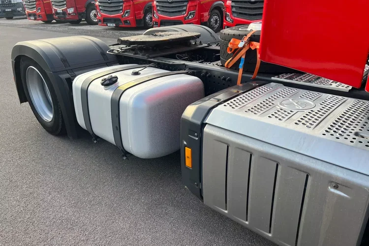 Mercedes ACTROS L prokontraktowy zdjęcie 12