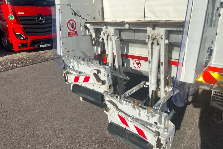 Mercedes AROCS 1833 L FAUN VARIOPRSS 520 V19 zdjęcie 9