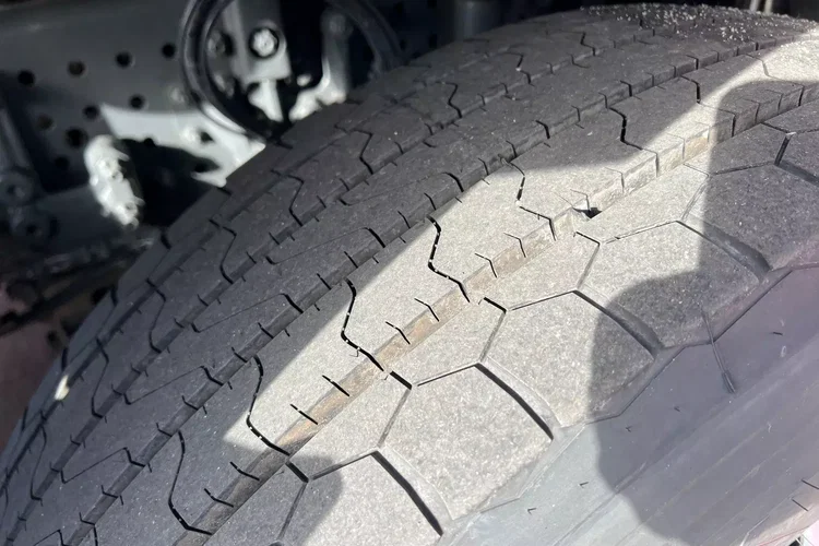 Mercedes ACTROS L MP5 zdjęcie 15