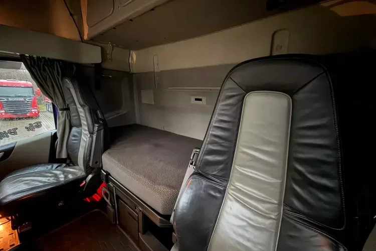 Volvo 540 XL z Niemiec aerograf TV Show Truck pełne wyposażenie skóry zdjęcie 31