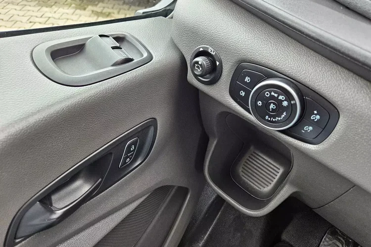 Ford transit L3H3 61999zł NETTO 2.0TdCi/170KM zdjęcie 21