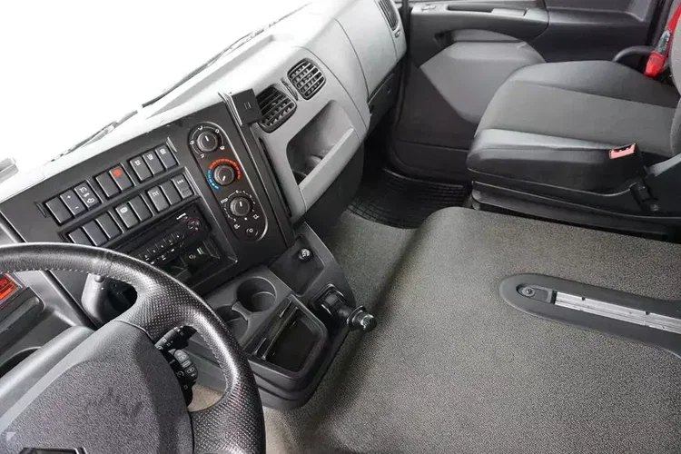 Renault / D 16 / 280 / ACC / E 6 / BURTOFIRANKA + WINDA / ŁAD. 8 580 KG / 17 PALET zdjęcie 9