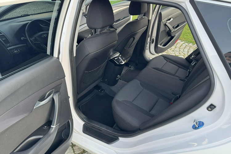 Hyundai i40 1.6 Benzyna 135KM z Niemiec, XENON, Ledy, PDC, 2 kpl. KÓŁ Lato/Zima zdjęcie 18