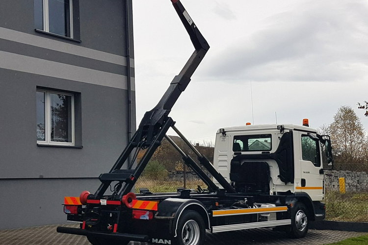 MAN TGL 12.220 WYWROT KIPER HAKOWIEC TGL WYWROT KIPER HAKOWIEC 12.220 KLIMA 4x2 DO KONTENERÓW zdjęcie 21
