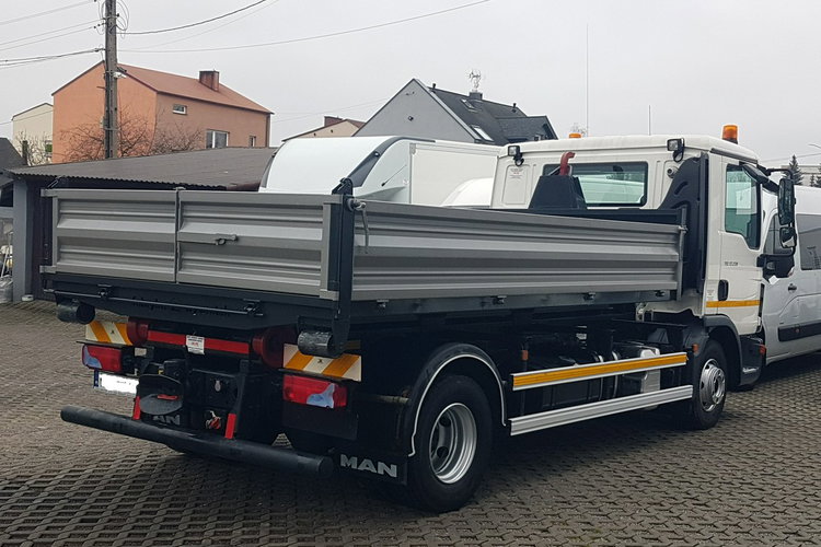 MAN TGL 12.220 WYWROT KIPER HAKOWIEC TGL WYWROT KIPER HAKOWIEC 12.220 KLIMA 4x2 DO KONTENERÓW zdjęcie 4