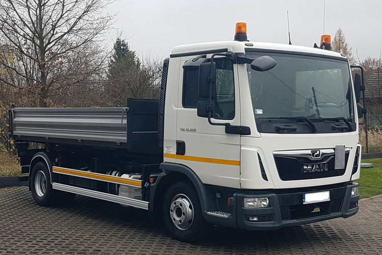 MAN TGL 12.220 WYWROT KIPER HAKOWIEC TGL WYWROT KIPER HAKOWIEC 12.220 KLIMA 4x2 DO KONTENERÓW zdjęcie 2