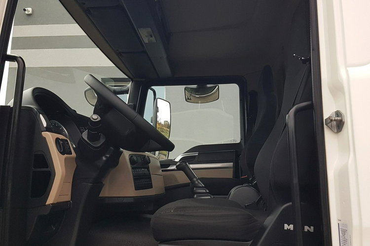 MAN TGL 12.220 WYWROT KIPER HAKOWIEC TGL WYWROT KIPER HAKOWIEC 12.220 KLIMA 4x2 DO KONTENERÓW zdjęcie 44