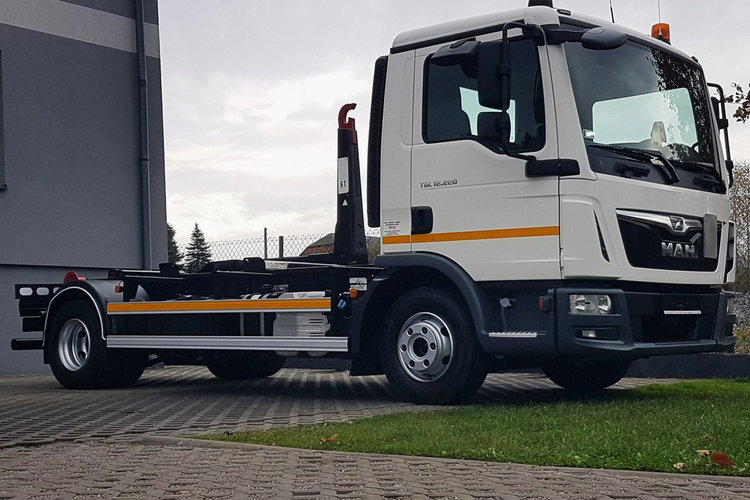 MAN TGL 12.220 WYWROT KIPER HAKOWIEC TGL WYWROT KIPER HAKOWIEC 12.220 KLIMA 4x2 DO KONTENERÓW zdjęcie 47
