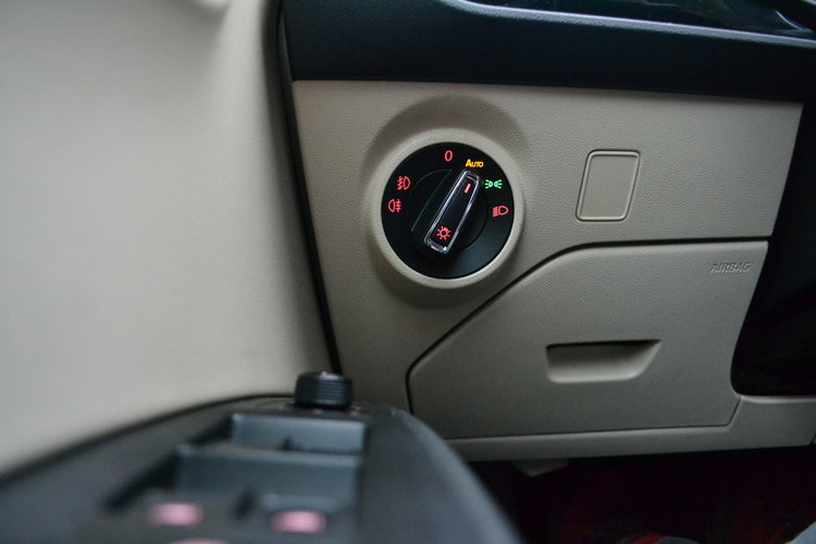 Seat Leon full LED Skórzana Tapicerka Alufelgi Podgrz. Fotele Nawigacja.Zarej zdjęcie 20