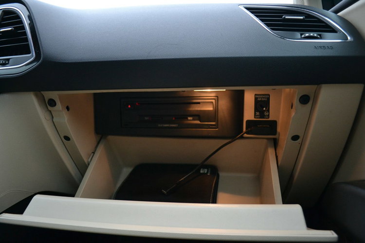 Seat Leon full LED Skórzana Tapicerka Alufelgi Podgrz. Fotele Nawigacja.Zarej zdjęcie 21