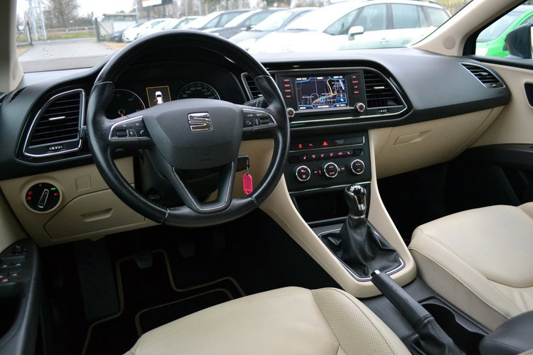 Seat Leon full LED Skórzana Tapicerka Alufelgi Podgrz. Fotele Nawigacja.Zarej zdjęcie 8