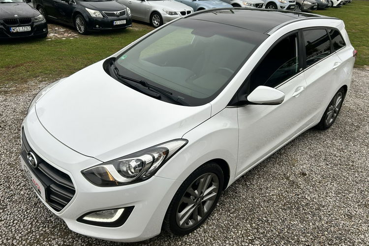 Hyundai i30 Super stan Full opcja zdjęcie 22