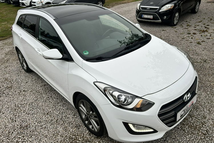 Hyundai i30 Super stan Full opcja zdjęcie 23
