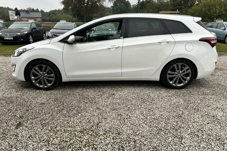 Hyundai i30 Super stan Full opcja zdjęcie 8