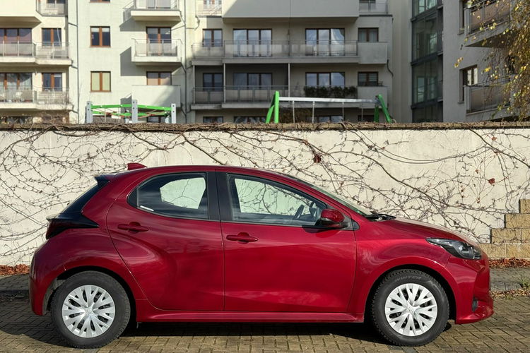 Toyota Yaris 1.5 Hybrid zdjęcie 12