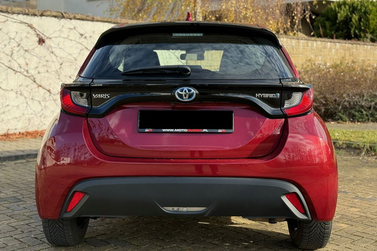 Toyota Yaris 1.5 Hybrid zdjęcie 13