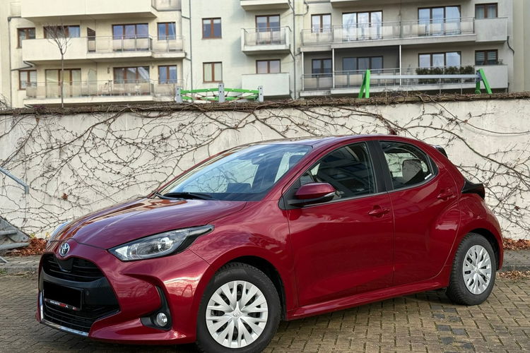 Toyota Yaris 1.5 Hybrid zdjęcie 15