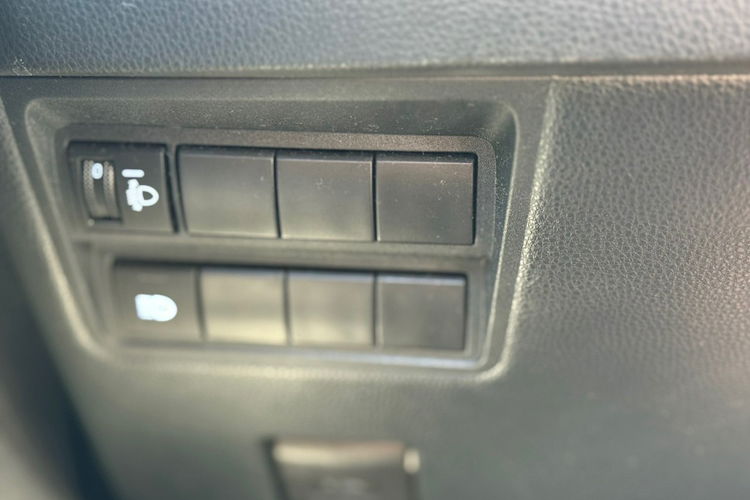 Toyota Yaris 1.5 Hybrid zdjęcie 21