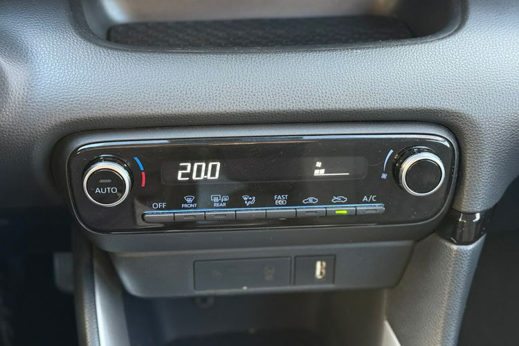 Toyota Yaris 1.5 Hybrid zdjęcie 28