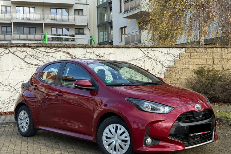 Toyota Yaris 1.5 Hybrid zdjęcie 4